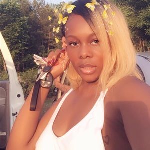 Meet your Posher, Briana